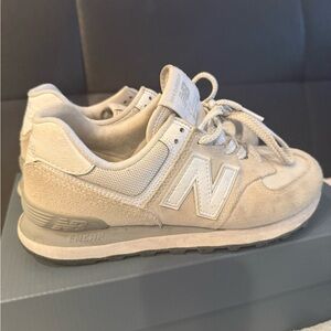New Balance women’s 574 Sneakers